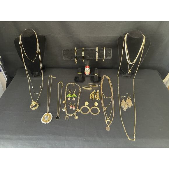 Unbranded Jewelry - Vintage To Now Gold tone Jewelry Lot Necklace Bracelet Earrings Brooch
